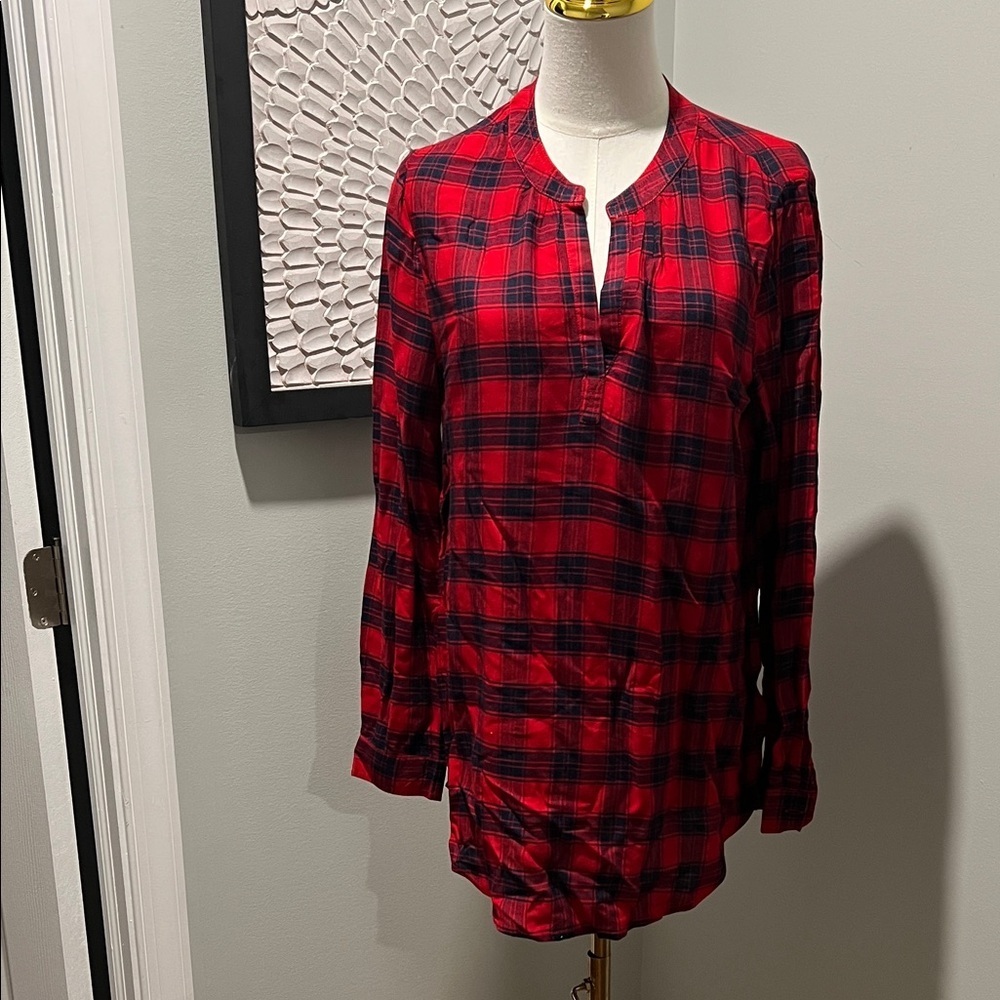 beachlunchlounge Red and Black Plaid Top